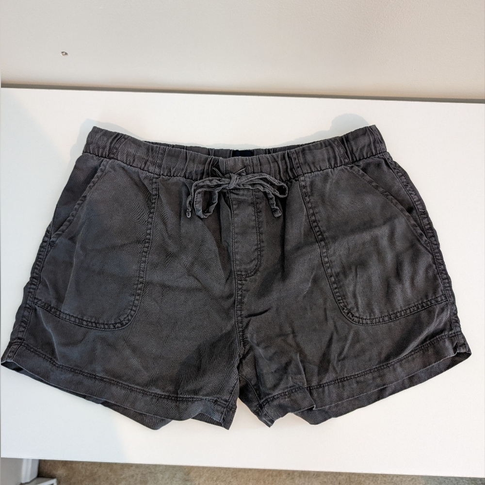 Women's Gap shorts